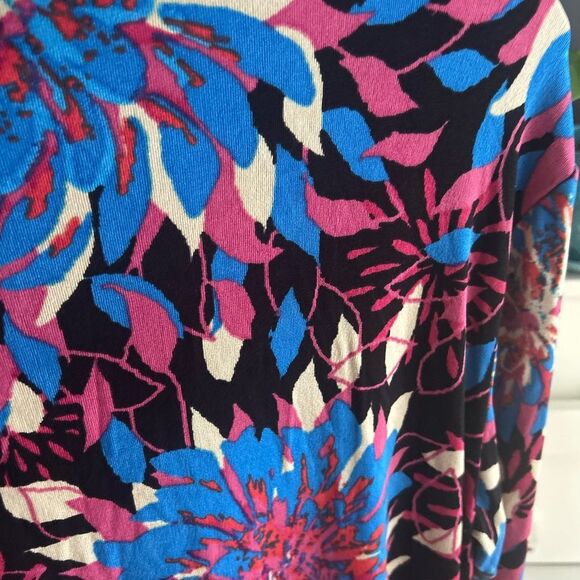 Chico's Bold Blue and Pink Floral Button Down Shirt Size 3 - Picture 13 of 16